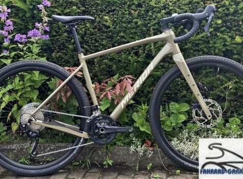 28 Zoll Gravelbike von Merida SILEX 400