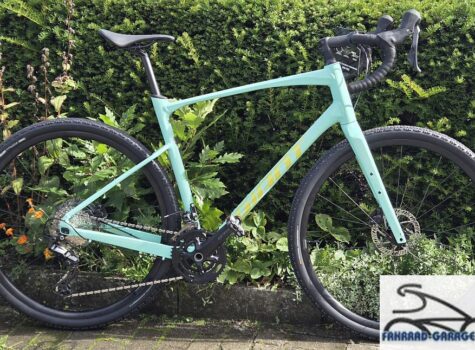 28 Zoll Gravelbike von Giant Revolt 0