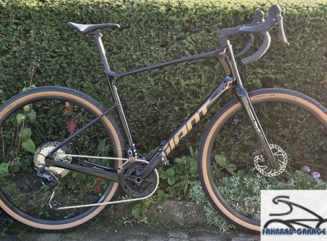 28 Zoll Gravelbike von Giant Revolt Advanced 2